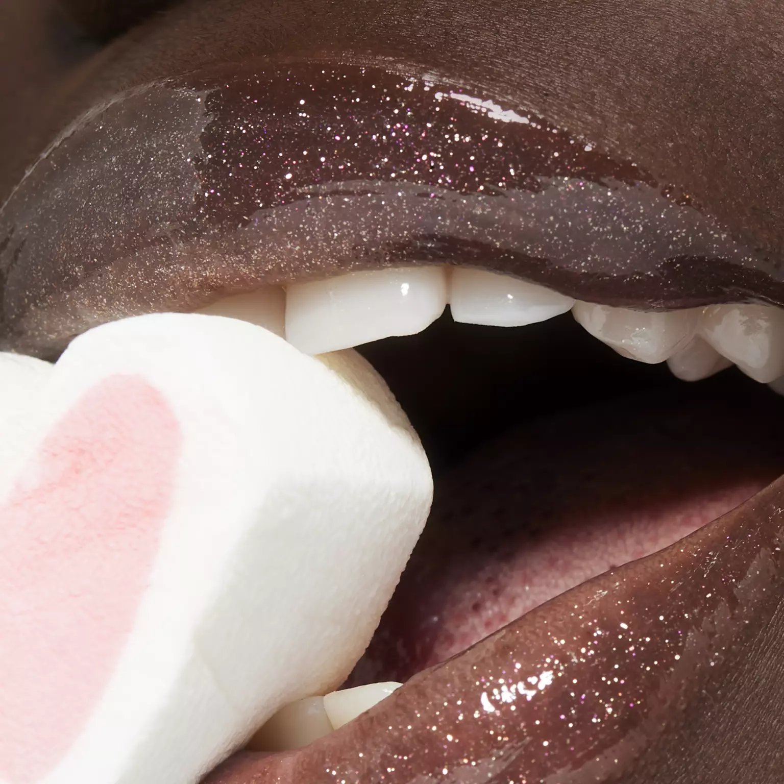 GLOSS LABIAL HIDRATANTE LANCÔME JUICY TUBES COM ACABAMENTO BRILHANTE TRANSLÚCIDO