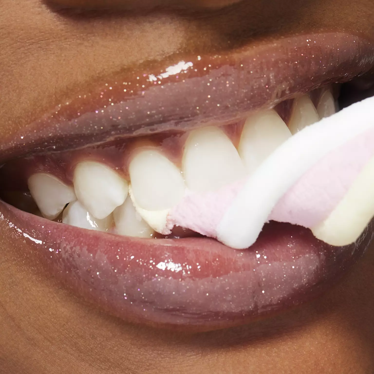 GLOSS LABIAL HIDRATANTE LANCÔME JUICY TUBES COM ACABAMENTO BRILHANTE TRANSLÚCIDO